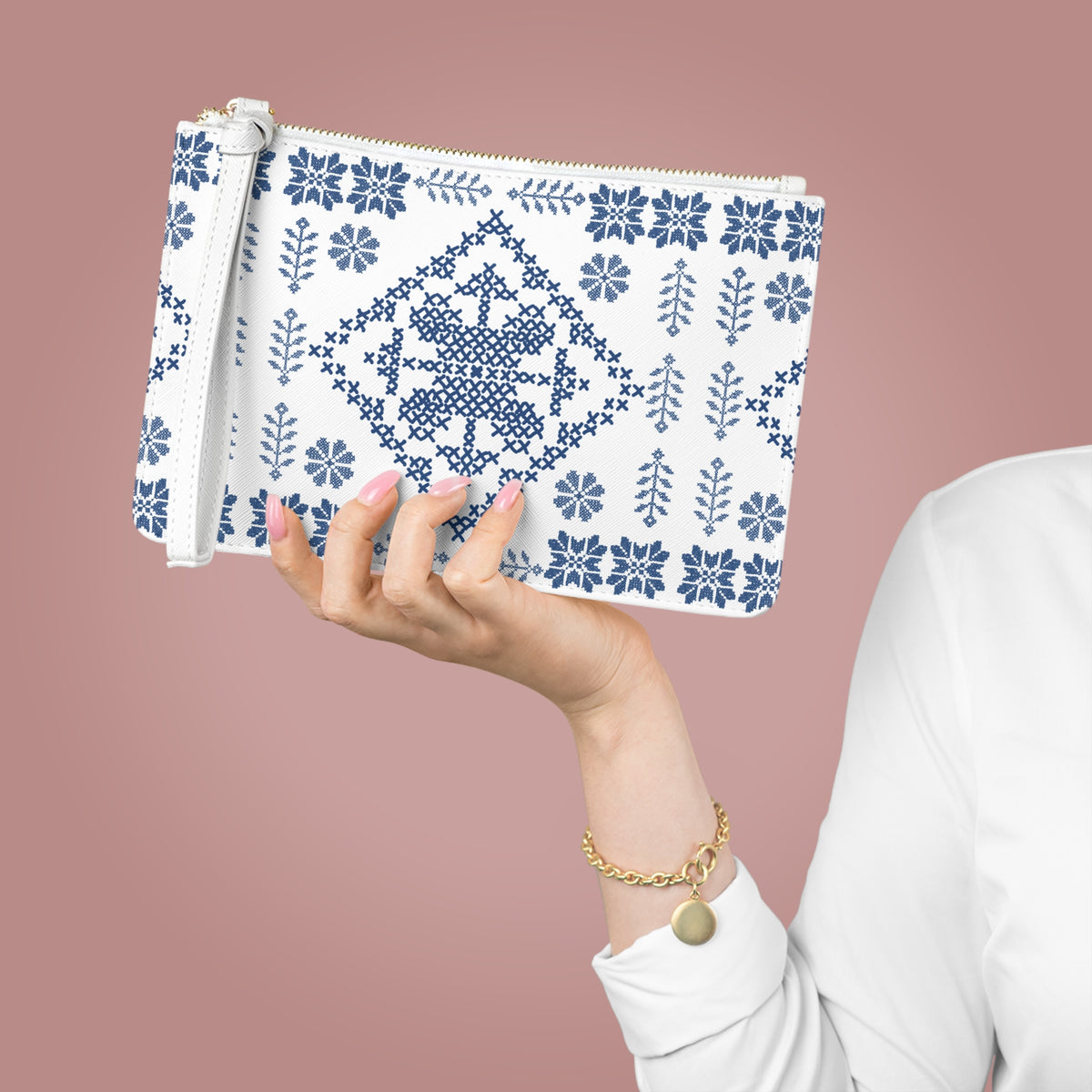 Tatreez Clutch Bag White with Blue Stitch Design