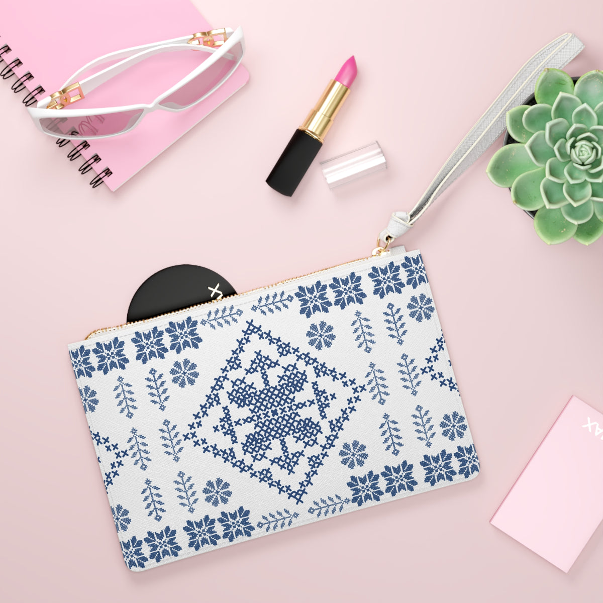 Tatreez Clutch Bag White with Blue Stitch Design
